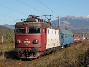 CFR suplimentează numărul de trenuri și de vagoane de Paște