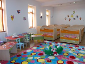Cât vor plăti părinții din 2020 pentru copiii care merg la creșele din Brașov