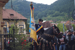 Junii Brașovului: Vom duce tradiția mai departe, indiferent de vremurile pe care le parcurgem