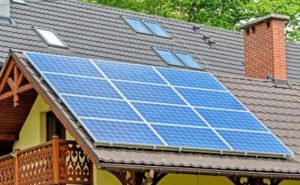 Clădirile noi, dotate obligatoriu cu panouri solare