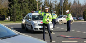 Acțiuni ale polițiştilor, acum, în zonele Dârste şi Râşnov