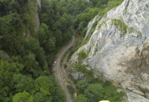 Drumul forestier din Cheile Râșnoavei va fi consolidat