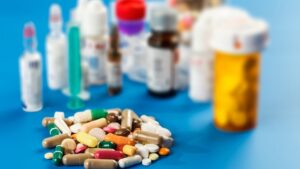 Ministerul Sănătății introduce o listă de medicamente esențiale, recomandată de OMS