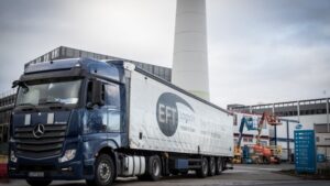 Primele camioane cu doze de vaccin Pfizer au plecat către țările UE. Unde vor funcționa centrele de vaccinare din România