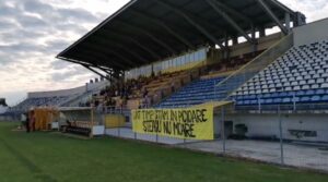 VIDEO Fotbaliștii de la SR Brașov au revenit la pregătire! Atmosfera creată de fani și declarațiile celor doi antrenori