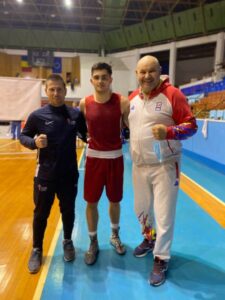 BOX: Marcel Nistreanu, de la clubul Ursache Box Brașov, este campionul României la categoria 71 de kilograme!