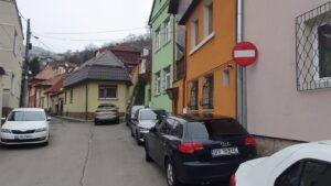 Primăria Braşov, obligată de instanță să reintroducă sens unic pe trei străzi! item-thumbnail