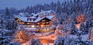 Rezervări de 100% pentru perioada sărbătorilor de iarnă în mai multe hoteluri din Poiana Brașov