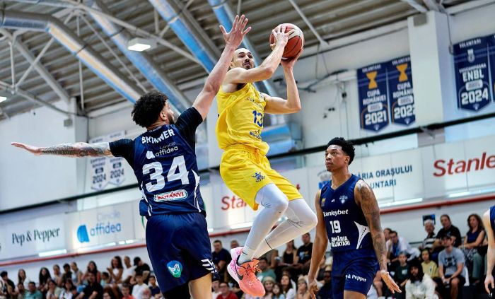 Baschet masculin: Corona Brașov este condusă cu 0-2, la general, de CSO Voluntari item-thumbnail