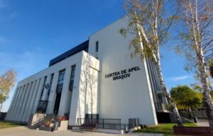 16 şefi de Curți de Apel din România, inclusiv din Braşov, cer președintelui Nicușor Dan să reexamineze legea pensiilor magistraților item-thumbnail